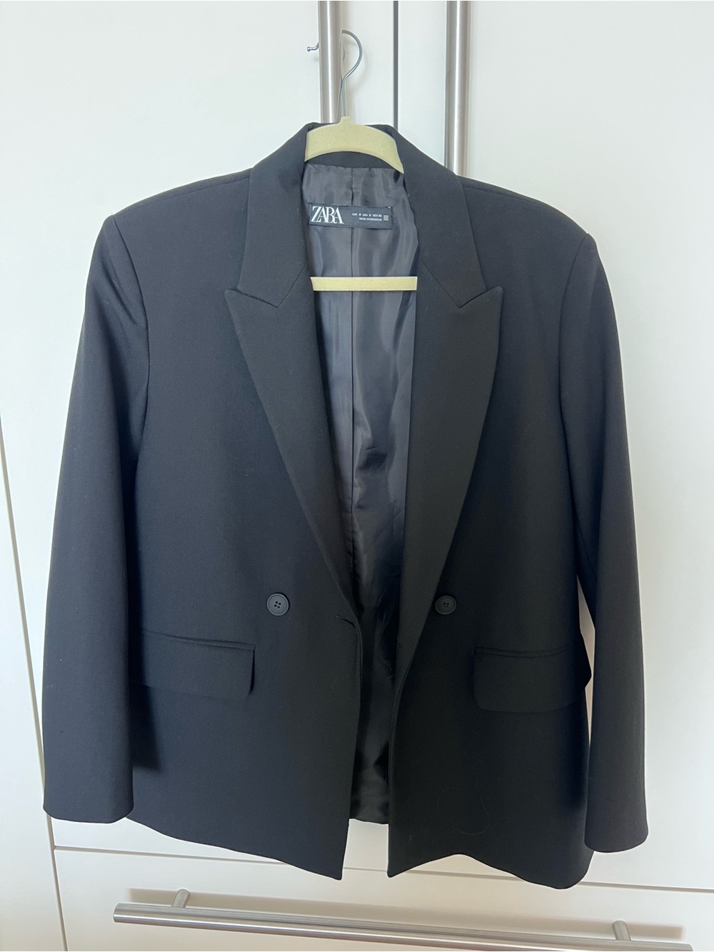 Zara Black Double-Breasted Blazer